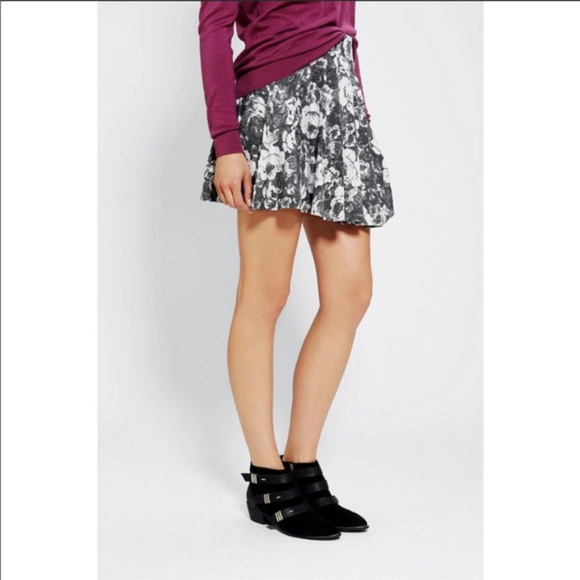 Pins & Needles (Urban Outfitters) - Floral Skirt - Picture 2 of 3